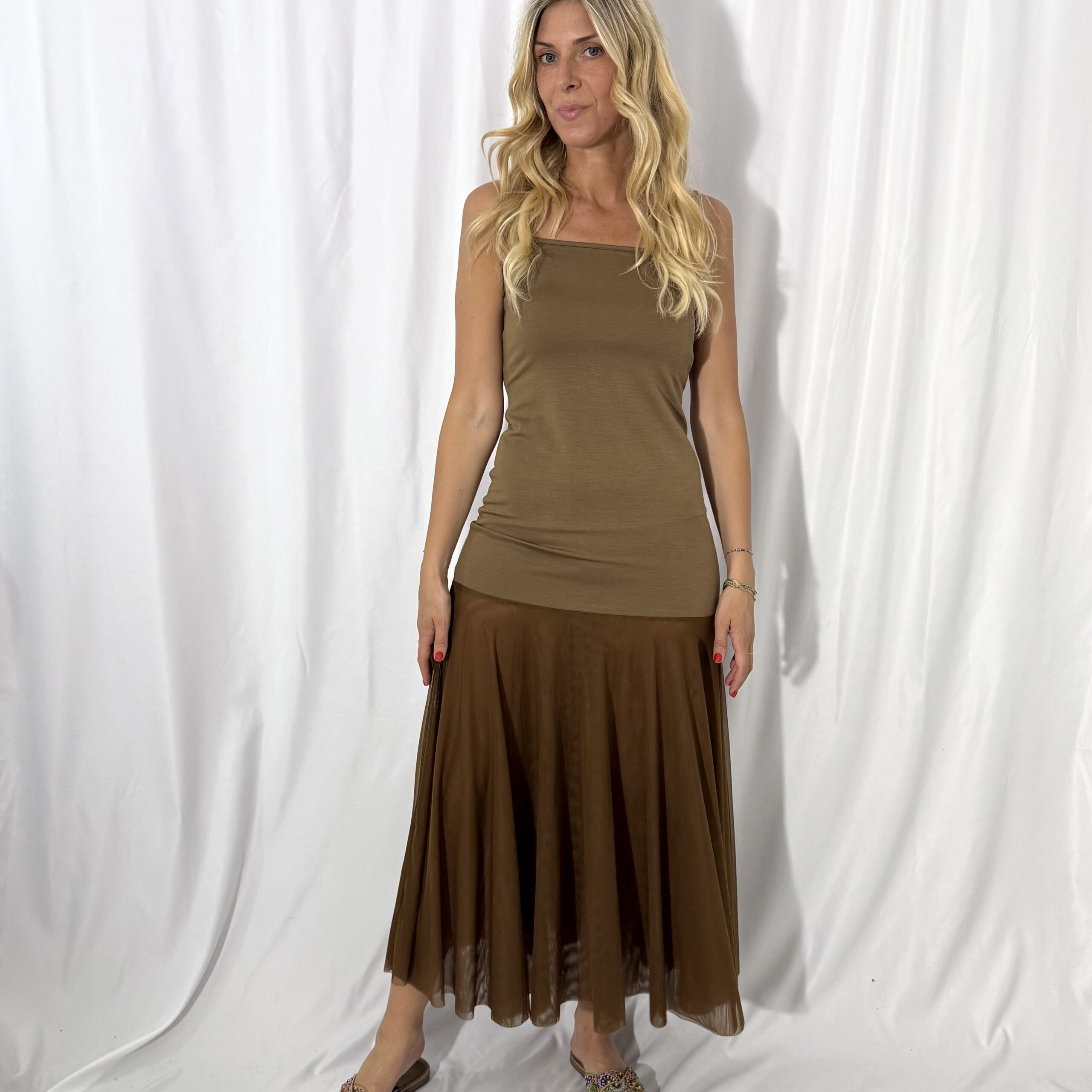 Abito lungo con gonna in tulle Lumina